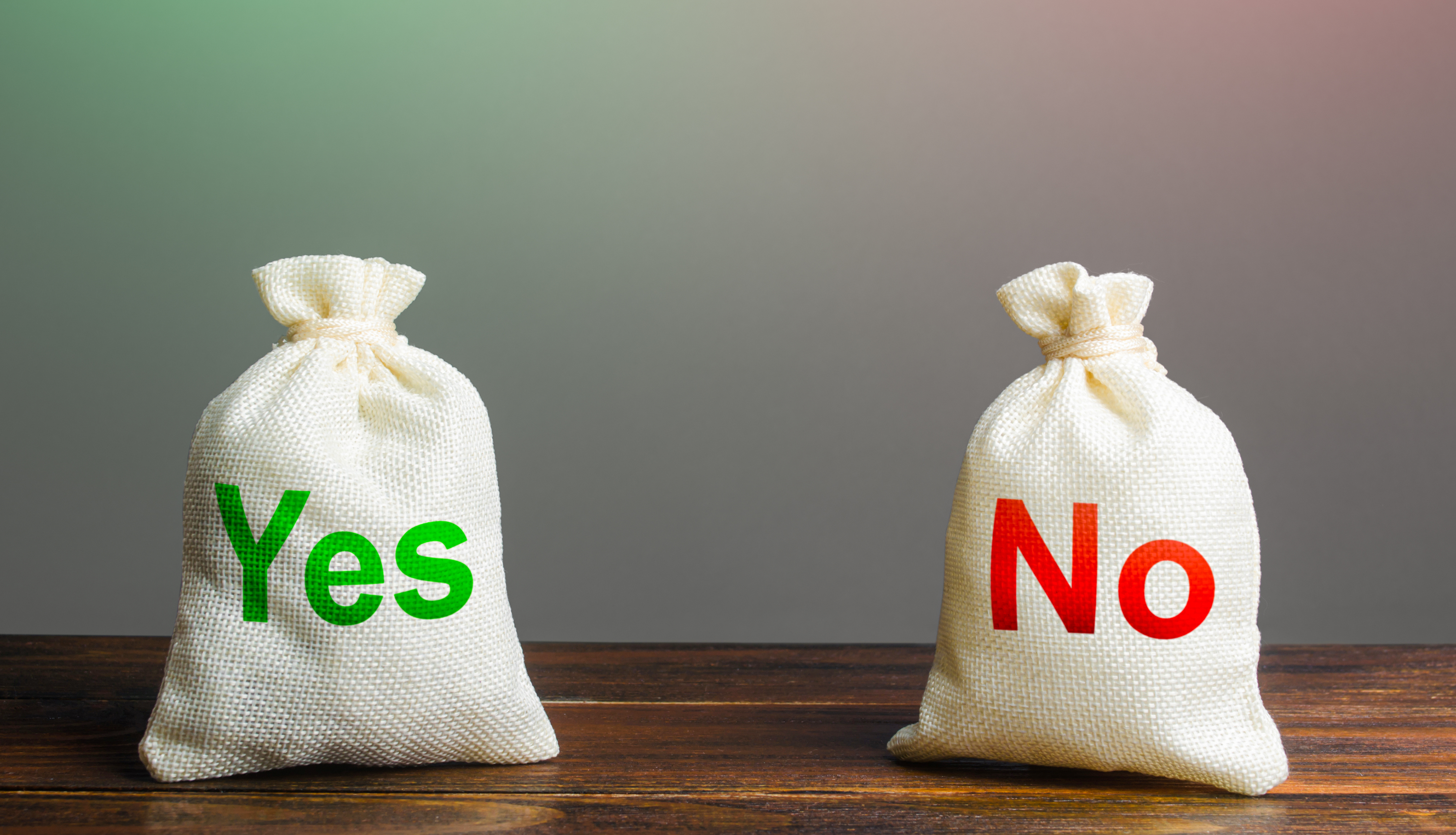 Two bags with Yes and No. Risk planning. Advantages and disadvantages.